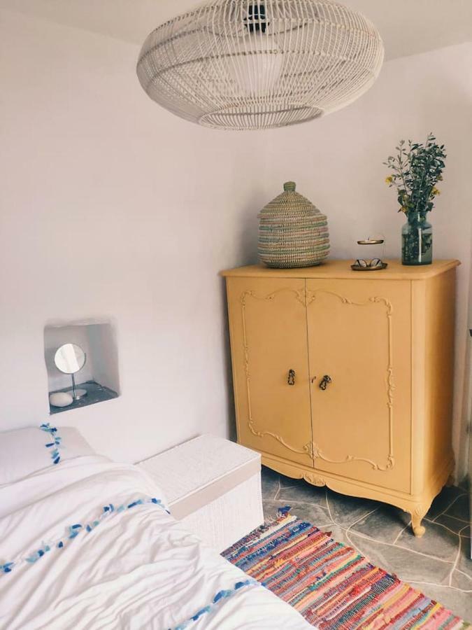 Sifnos Twin